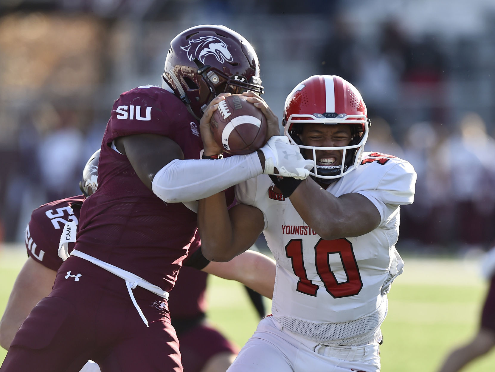 112121-spt-siu-fb-16.jpg